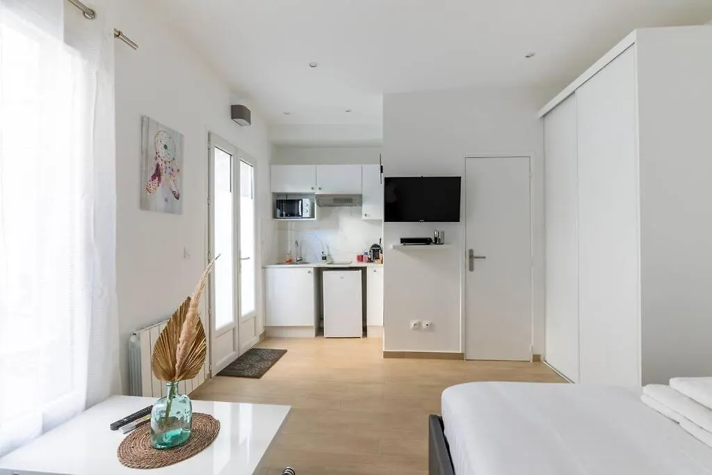 Montbrun/Alesia : Cosy Studio Apartment Paris